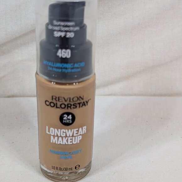 Revlon Colorstay Macadamia Foundation - Picture 1 of 1